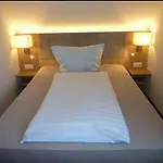 - Restaurant Veldscholten 3*