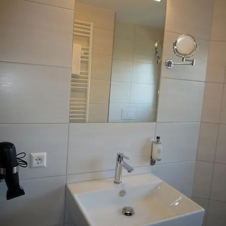 - Restaurant Veldscholten 3*