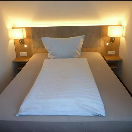 - Restaurant Veldscholten 3*